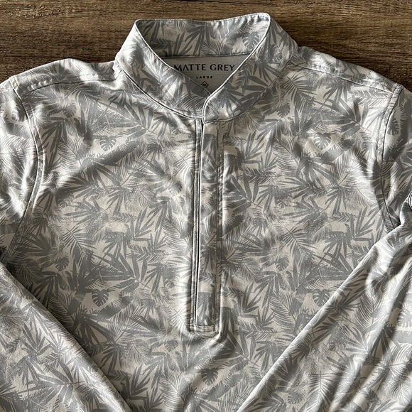 Matte Grey 1/2 Zip Pullover - Size Large - Picture 2 of 8